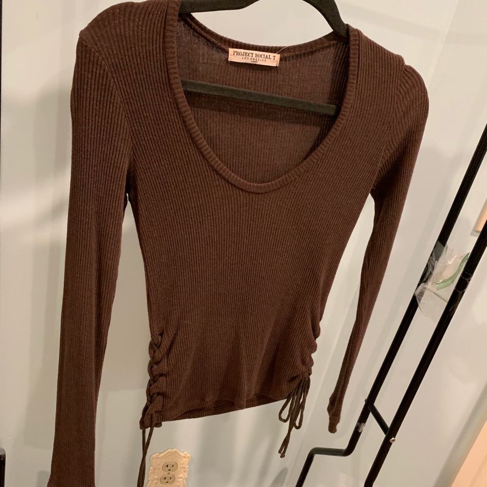 Long sleeve T-shirt with side tie